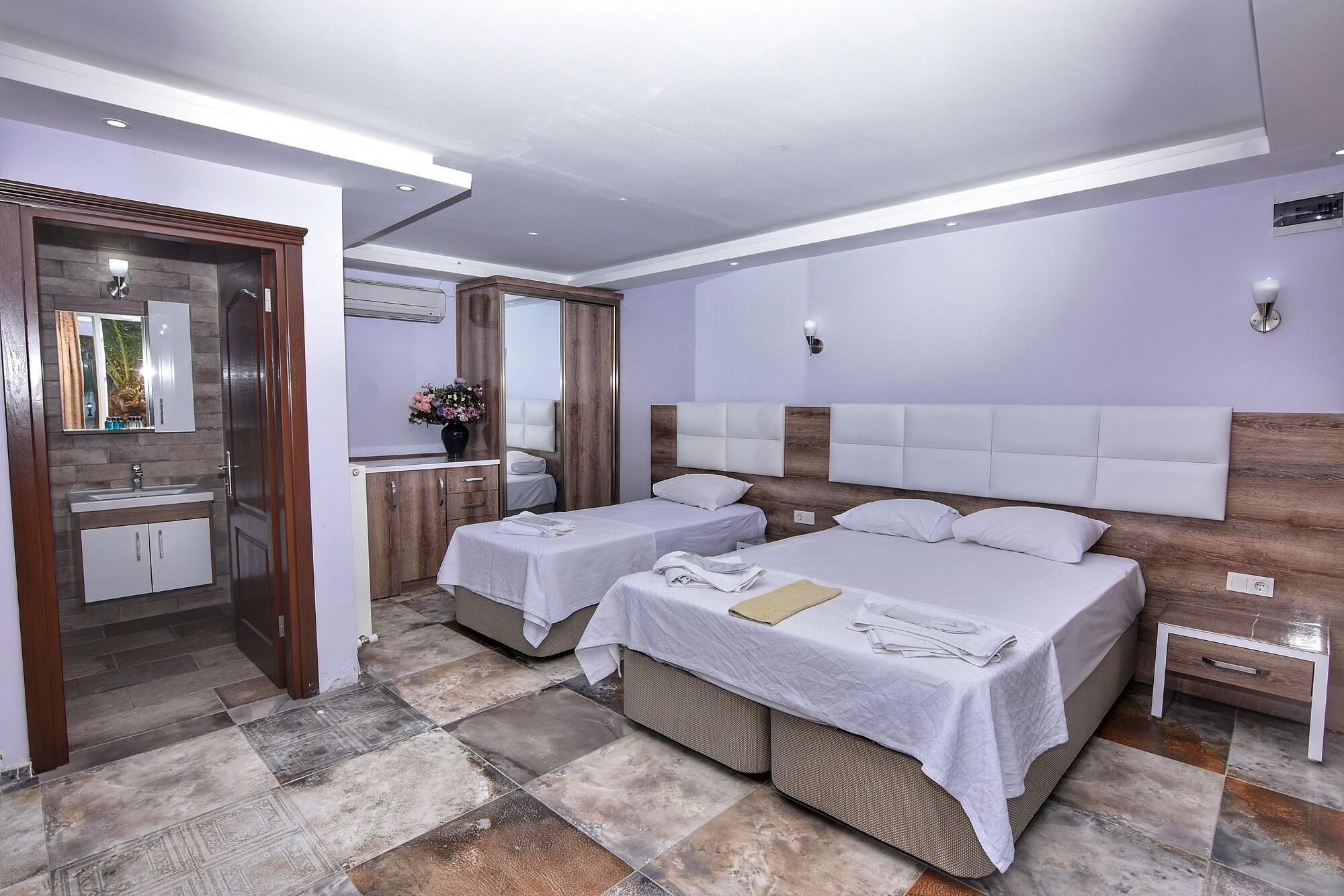 Uzunhan Hotel Ayvalik Bagian luar foto