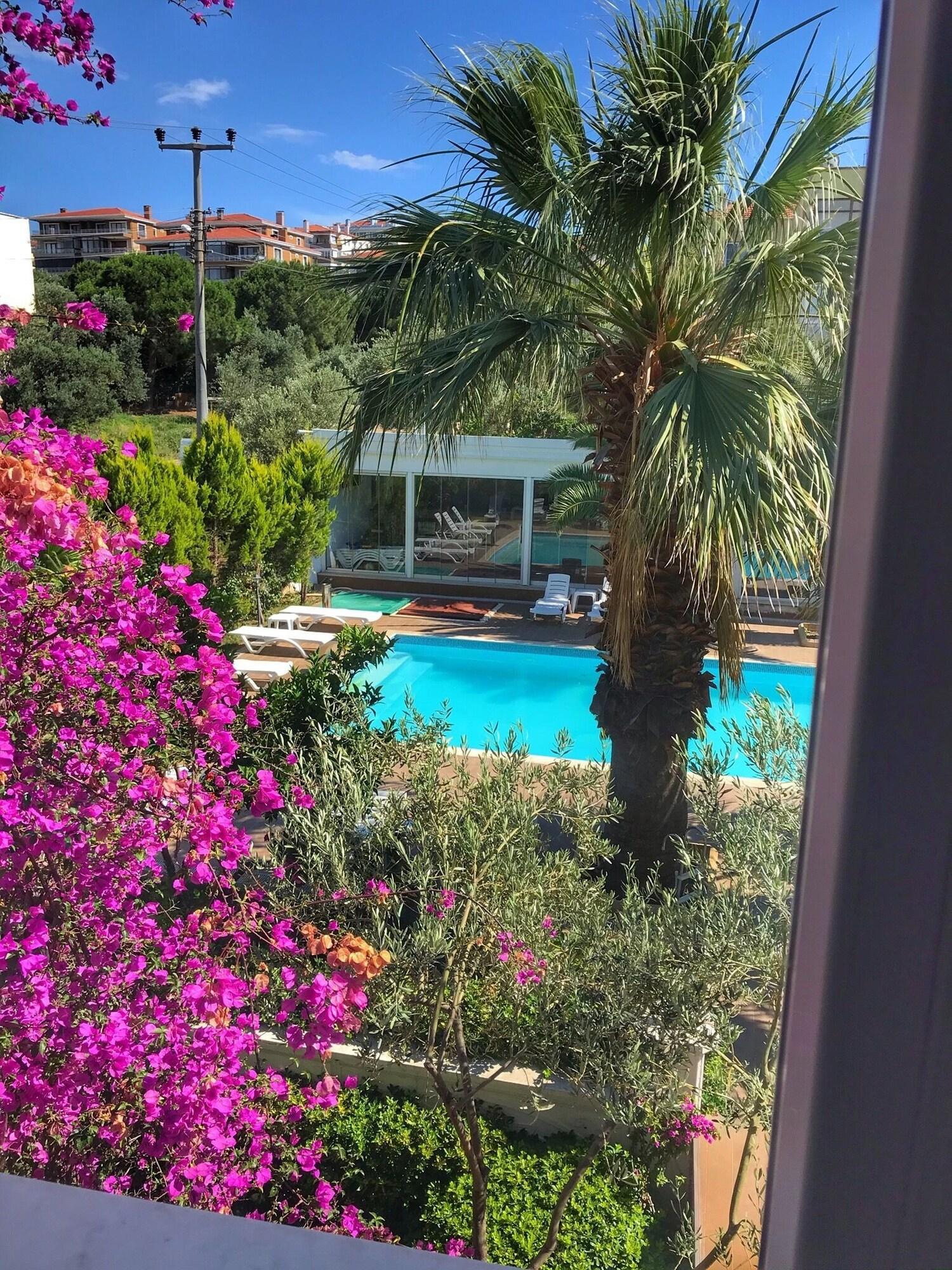 Uzunhan Hotel Ayvalik Bagian luar foto