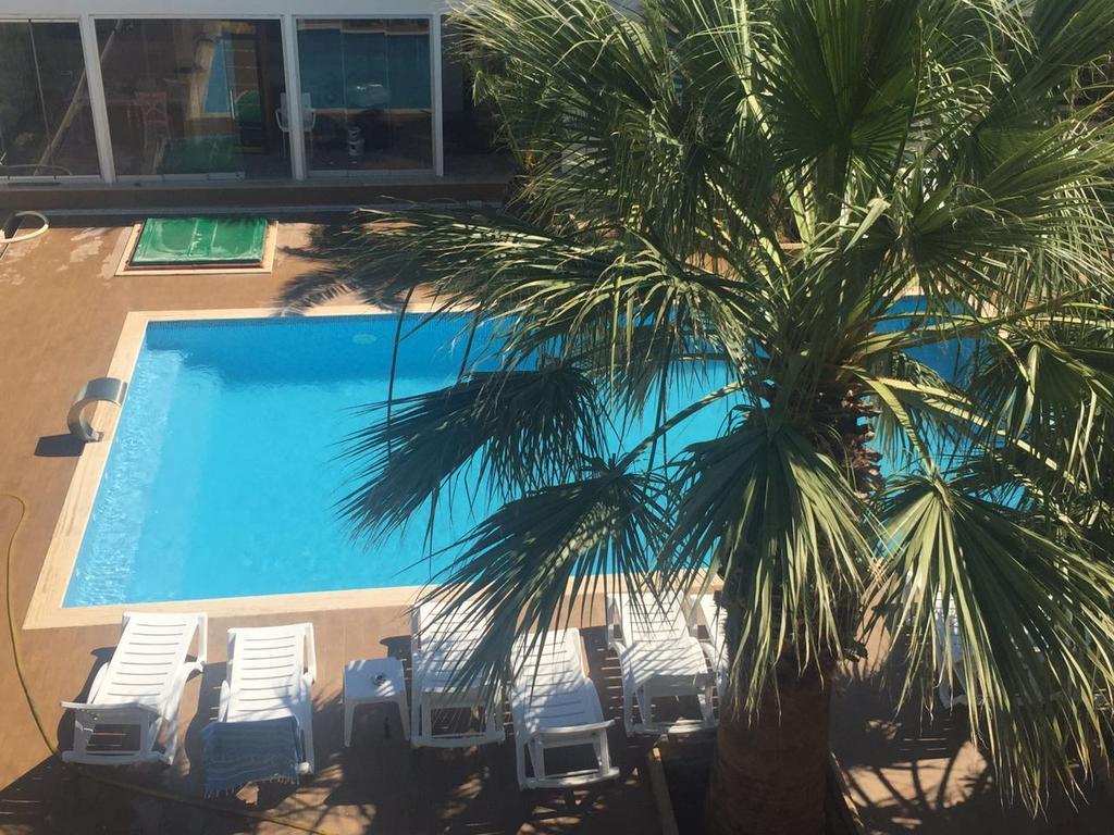 Uzunhan Hotel Ayvalik Bagian luar foto